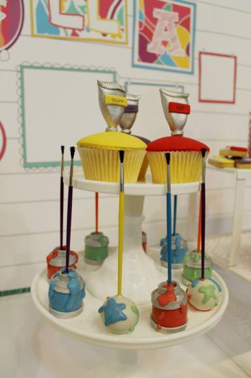 Modern Art Birthday Party cupcakes & cakepops