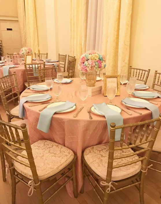 Charming-Carousel-Birthday-Party-Guest-Table