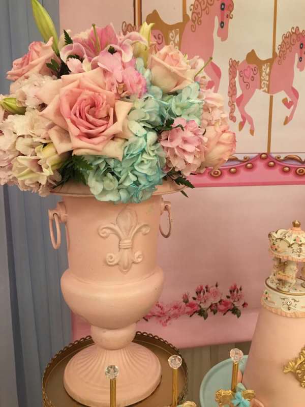 Charming-Carousel-Birthday-Party-Vintage-Pot